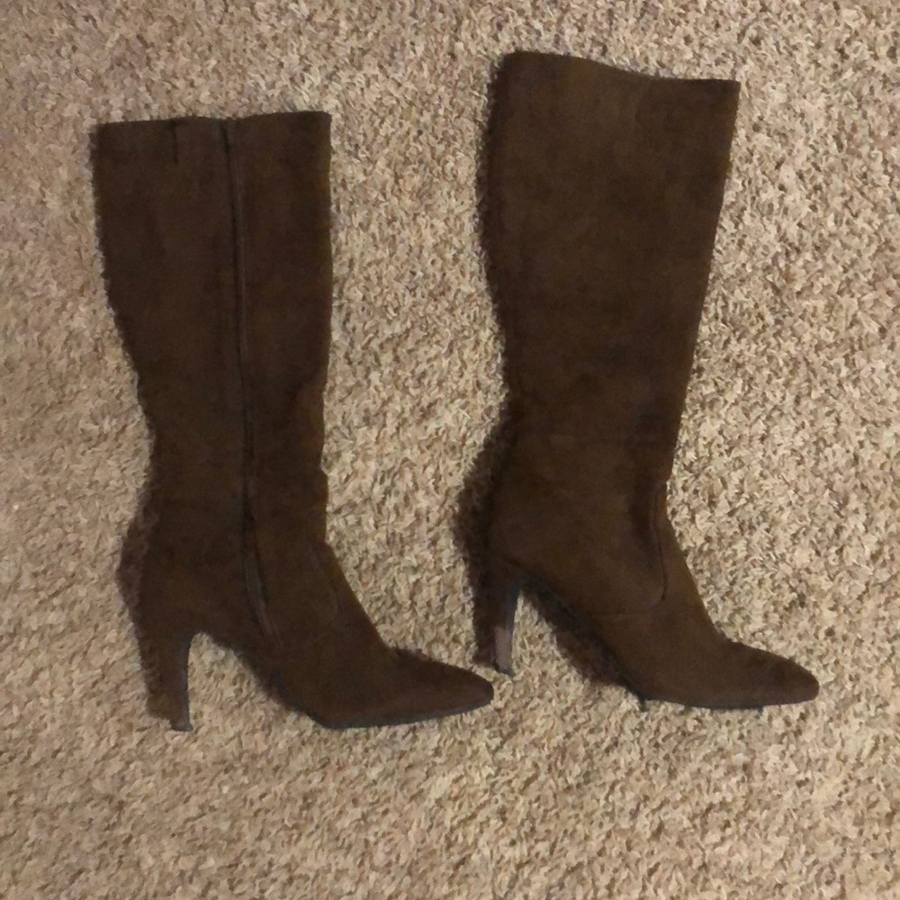 Heel boots
